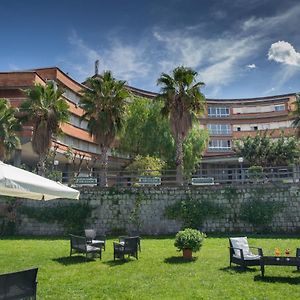 Vesuvian Inn